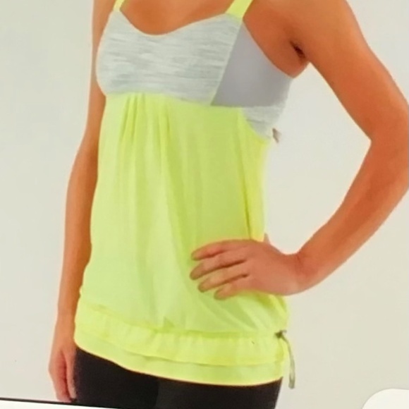 Lululemon Run Back On top - Picture 5 of 5